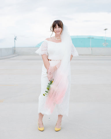 las vegas elopement dip dye ombre coral pink veil crown and glory