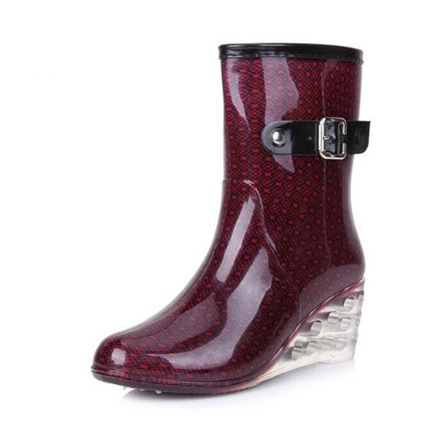 fashionable rain boots