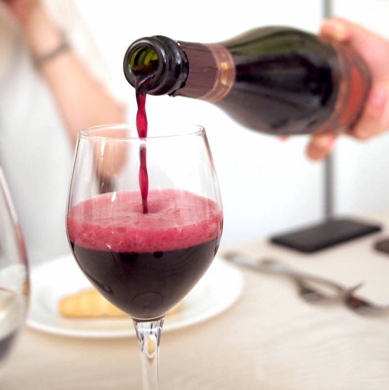 
    Come vengono prodotti i vini frizzanti? – Losaicheilvino.it
  