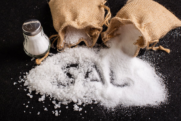 El sodio es parte de la sal