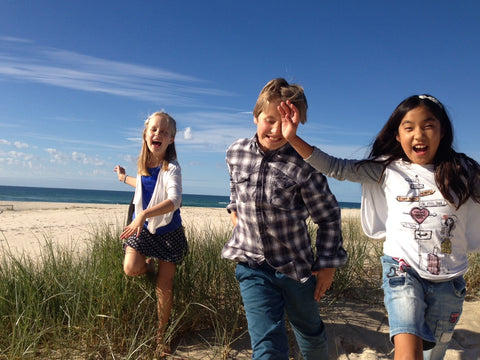 Healthy children - Joel Sophie Jin running on beach gold coast Mayella Organics Blog post