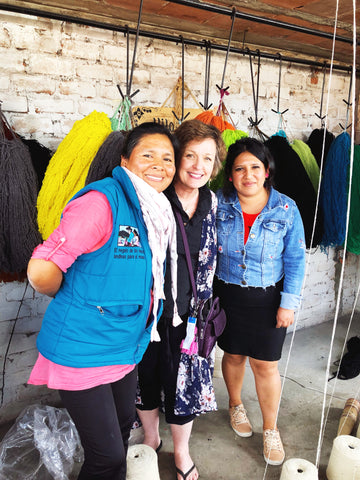 Threads of Hope working in Peru