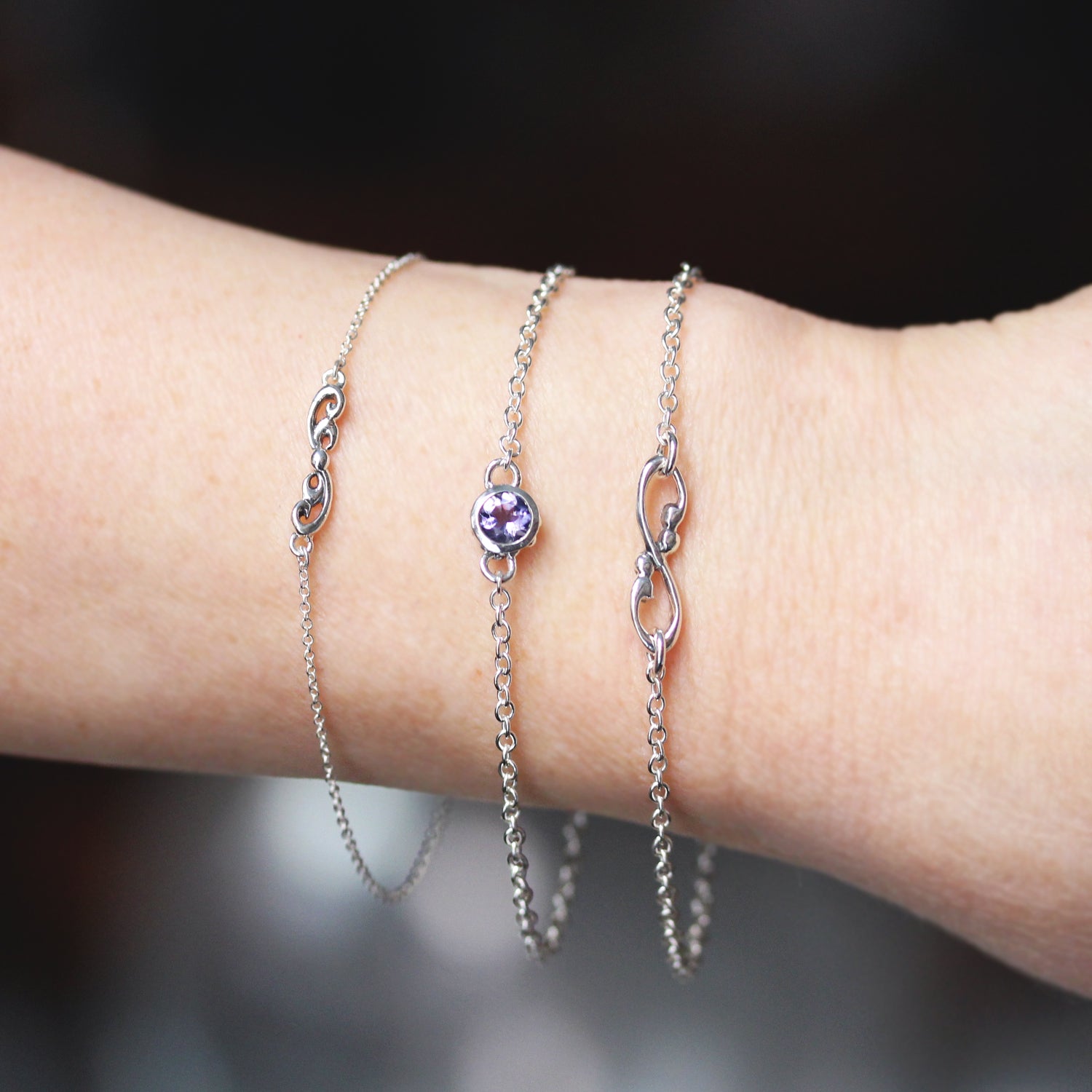 Dainty Swirl Bracelet - ready to ship 6"