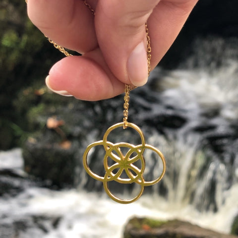 serenity symbol gold pendent necklace liwu jewellery with meaning