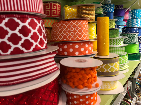 Gingham & Posh offers beautiful, stylish gift baskets.