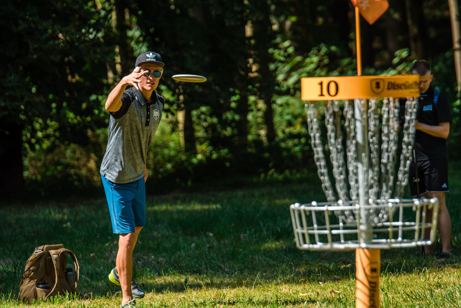 Eagle McMahon lines up a putt at the Konopiste Open