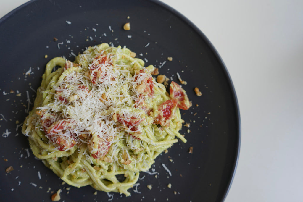 Vegaterian meat-free meal Avocado courgette pesto pasta