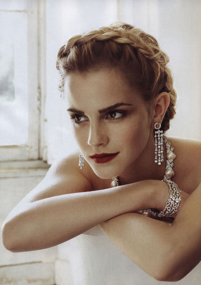 Emma Watson in Elegant Pearls