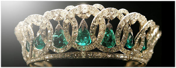 Crown Emerald Drop