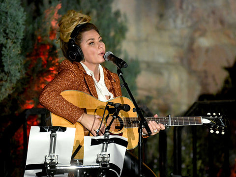 Shania Twain performs in Cavanagh Baker orange jacket los angeles zoo 