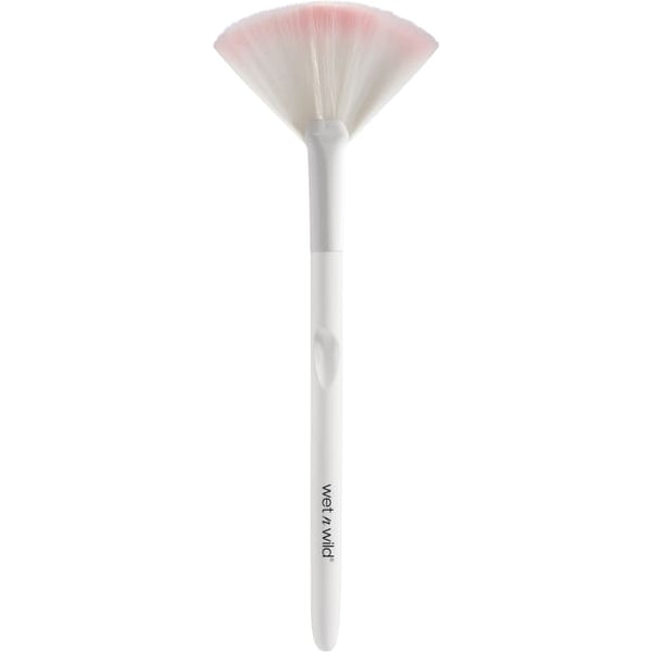 Wet n Wild Fan Brush - Brush