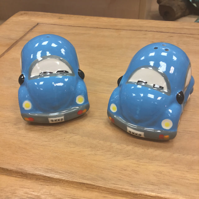 Salt and Pepper bubble car
