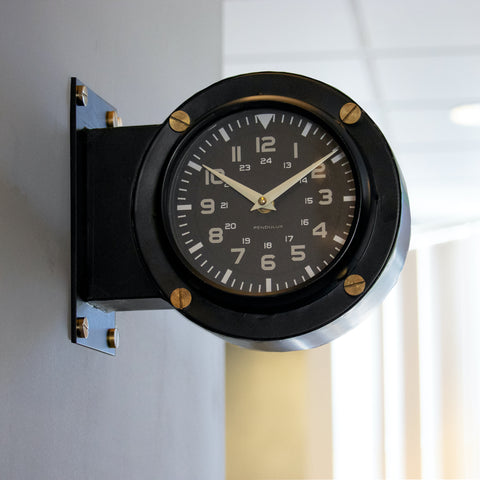 Airport Wall Clock Pendulux