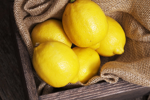 Lemon to treat dandruff