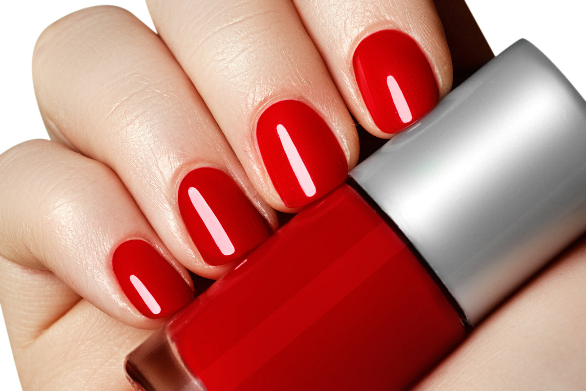 9. "Dipping Powder vs. Traditional Nail Polish: Which is Better for Fall?" - wide 11
