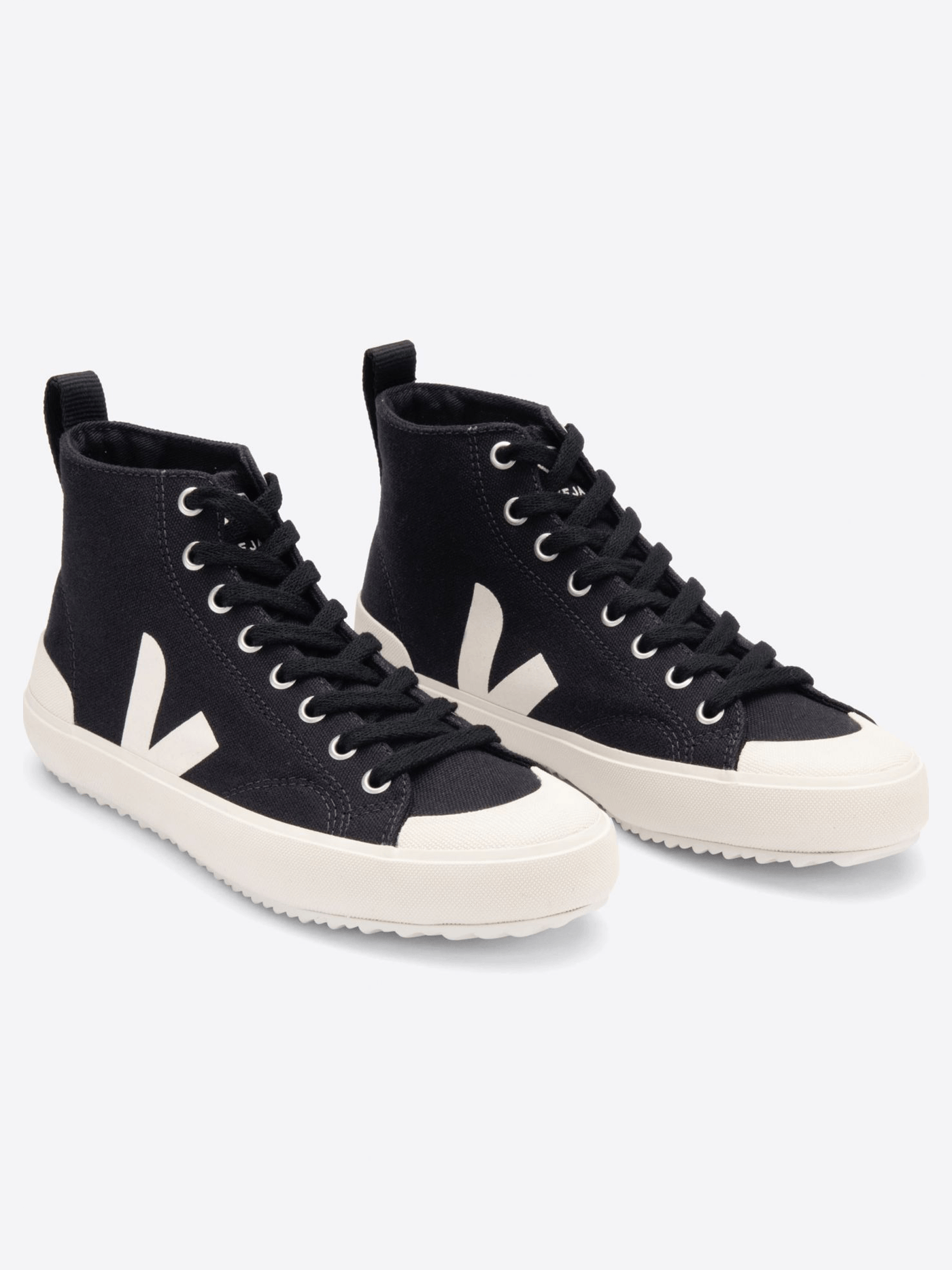 Veja Men's High Top Nova Canvas Accessories - Mens - Shoes Veja