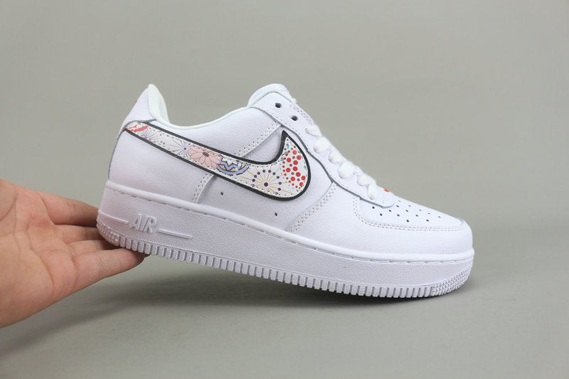 Women's and Men's NIKE AIR FORCE 1 LNY 