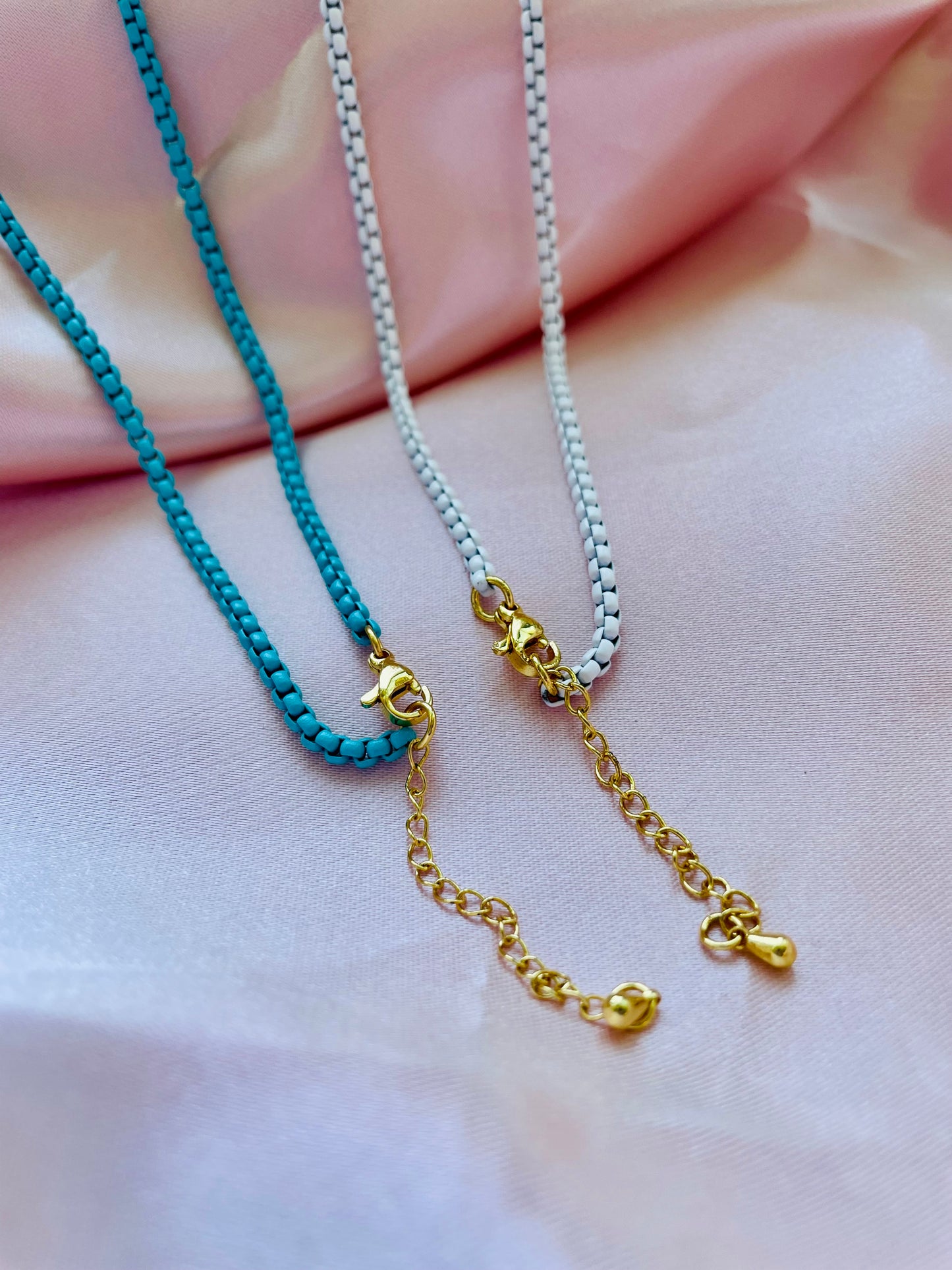 Snakey Chains