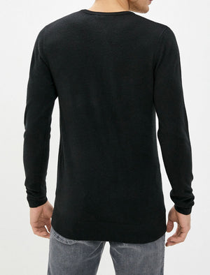 Silvo Soft Cashmillon V Neck Jumper In Black - Kensington Eastside