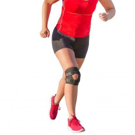 Short and lightweight patella tracking brace for patellofemoral pain syndrome