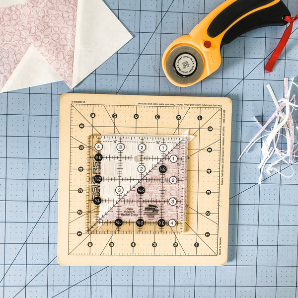 4 at a time HST tutorial - easy to follow with lots of pictures - by Julie of Running Stitch Quilts