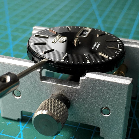 Removing the watch dial - [TUTORIAL] How To Modify Your SEIKO Watch - Dial and Hands by Lucius Atelier