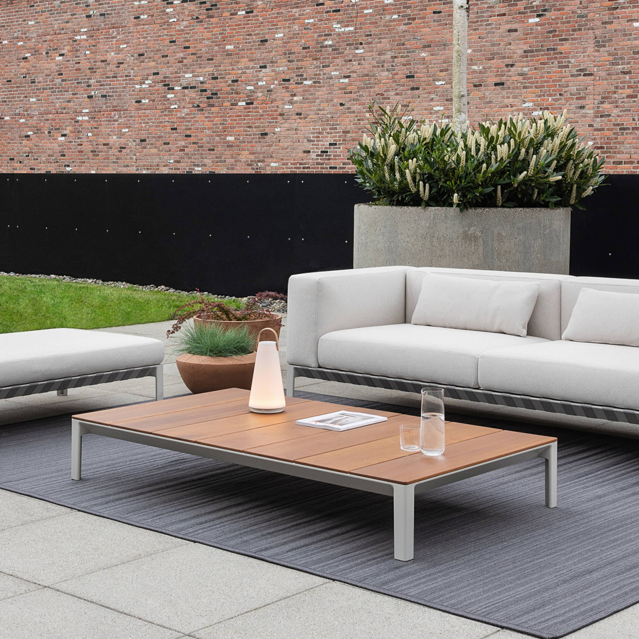 Outdoor Able Coffee Table