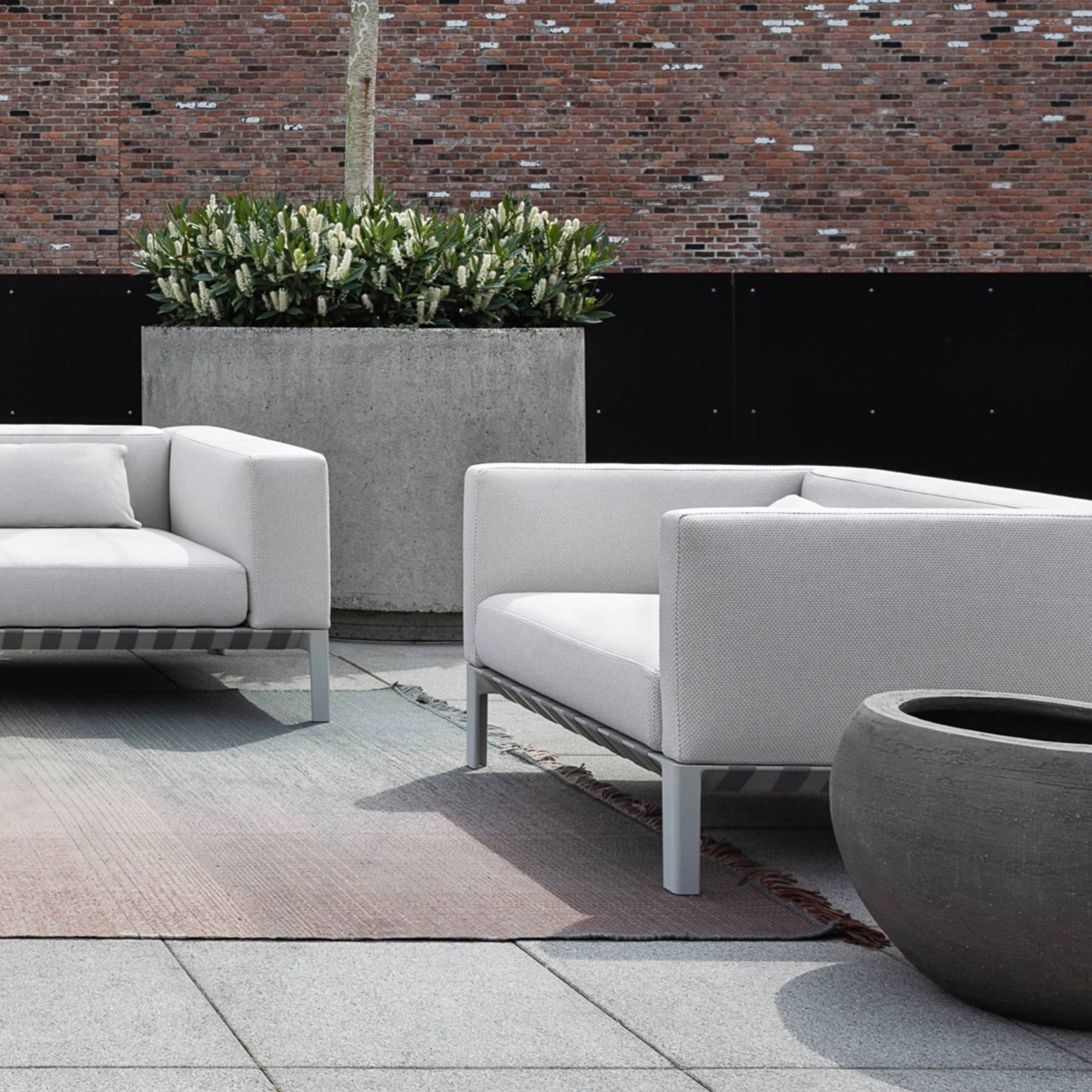 Outdoor Able Armchair