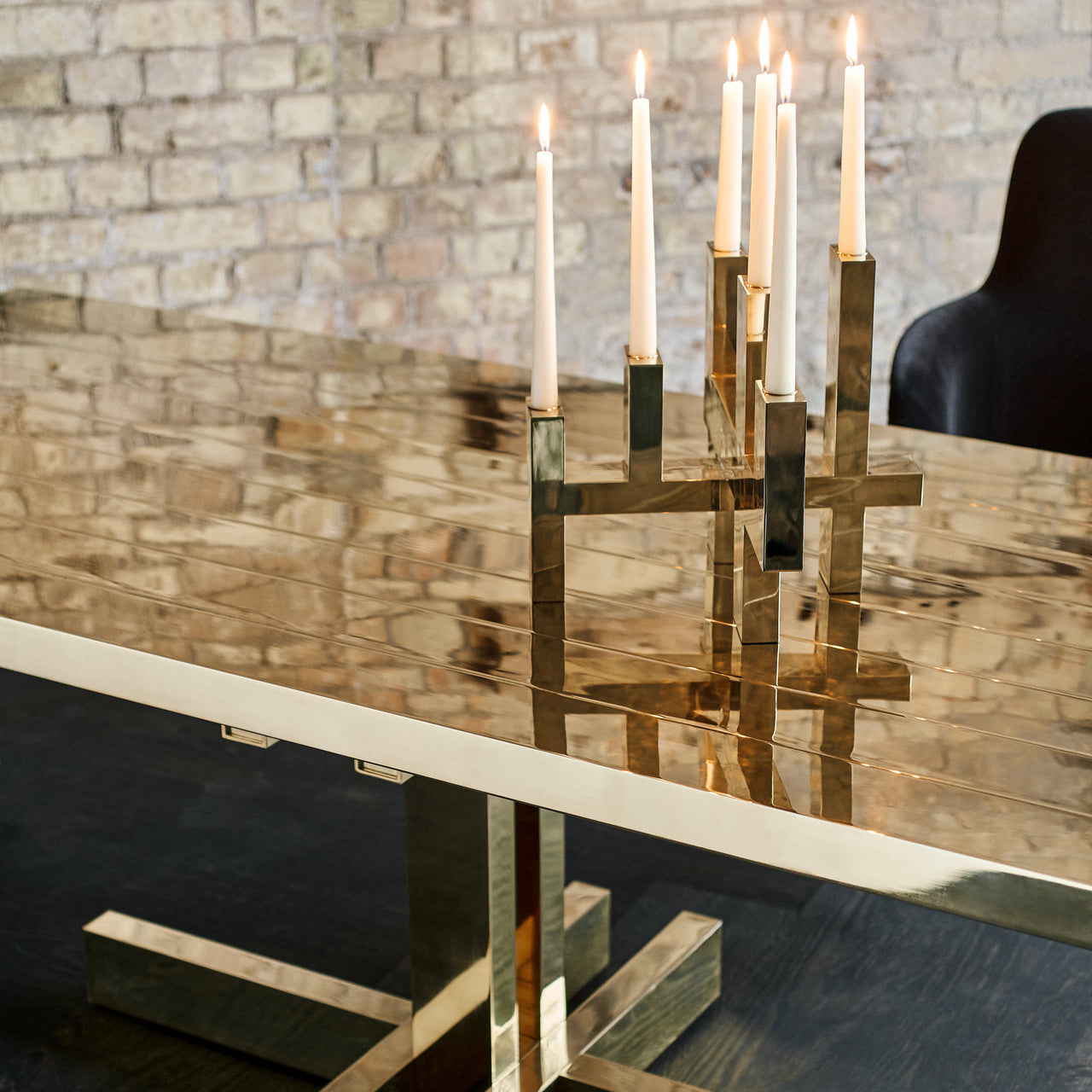 Mass Dining Table 2.0