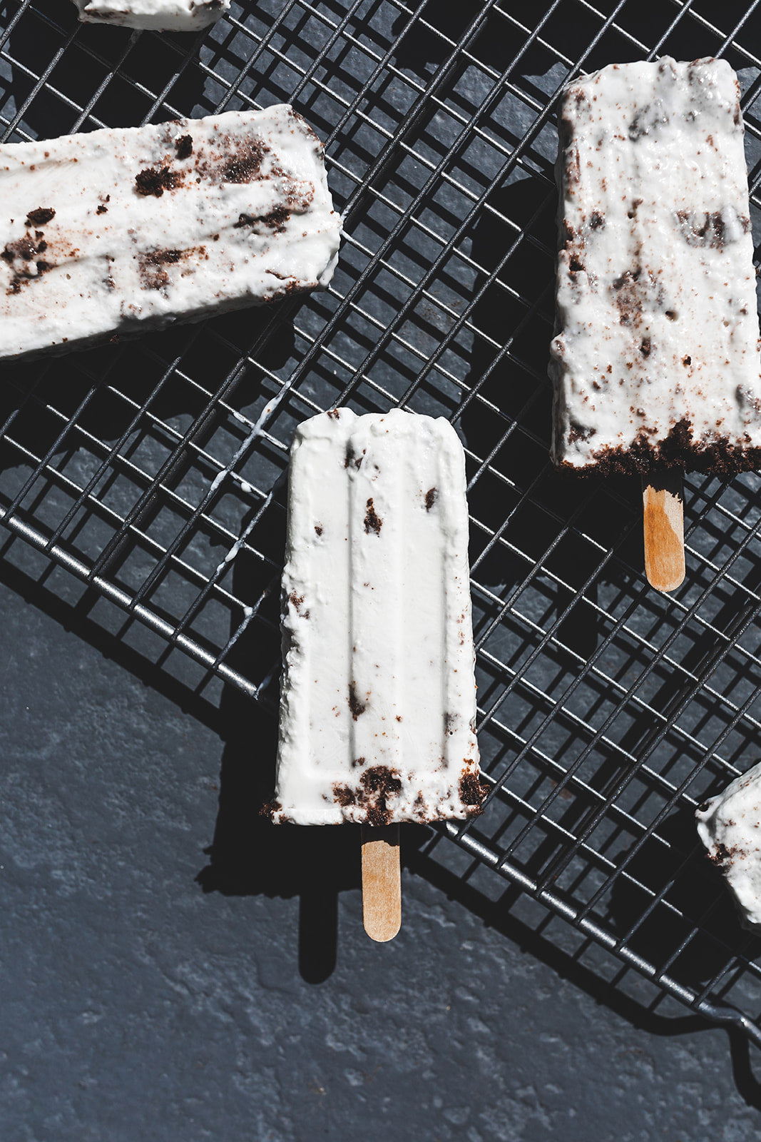 Healthy cookies and cream popsicle