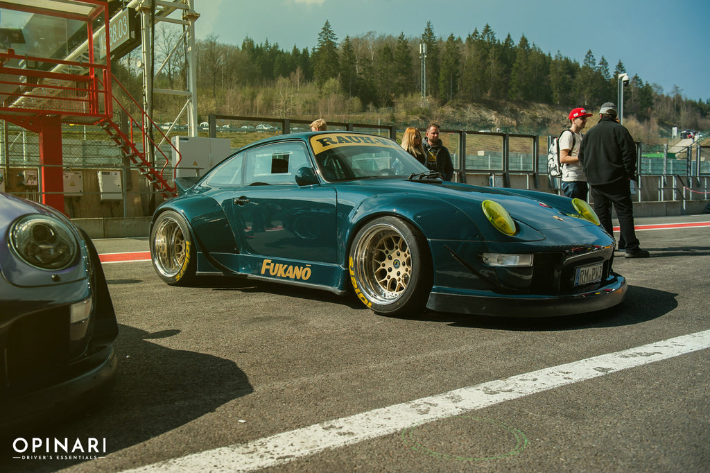 RAUH-welt Begriff Porsche (RWB)