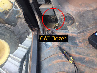 CAT Dozer Cable Connection