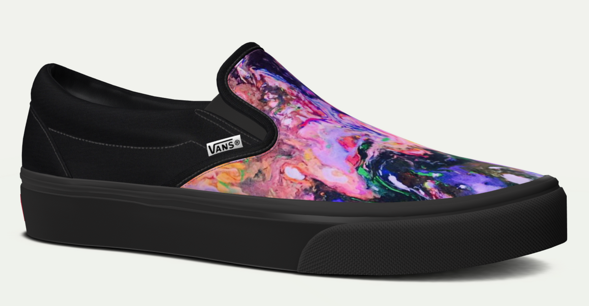 vans slip on black on black