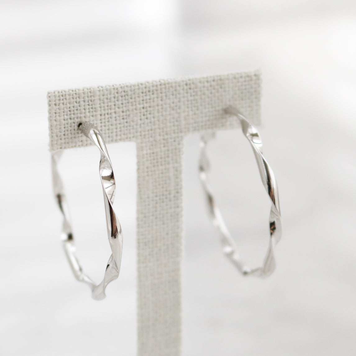 Alivet Hoop Earrings