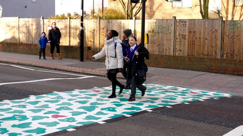 Safe Steps for Schools kids crossing road
