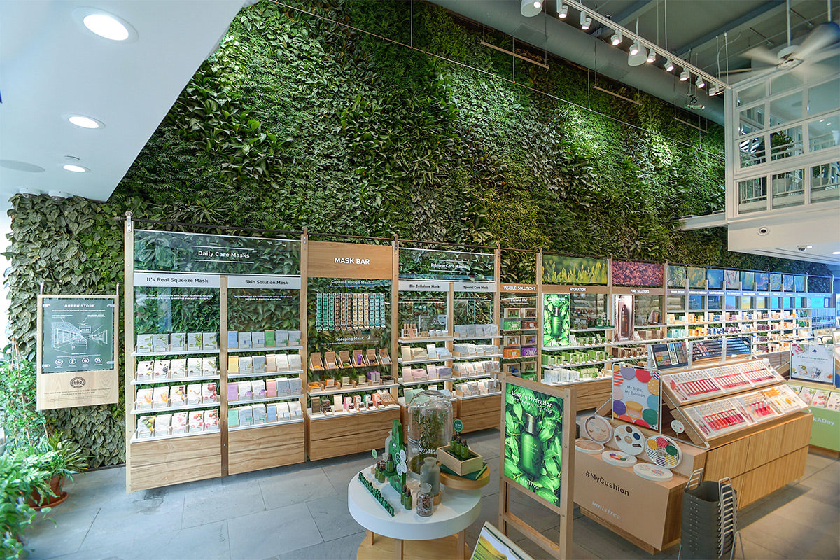 NYC's Largest Public Indoor Green Wall