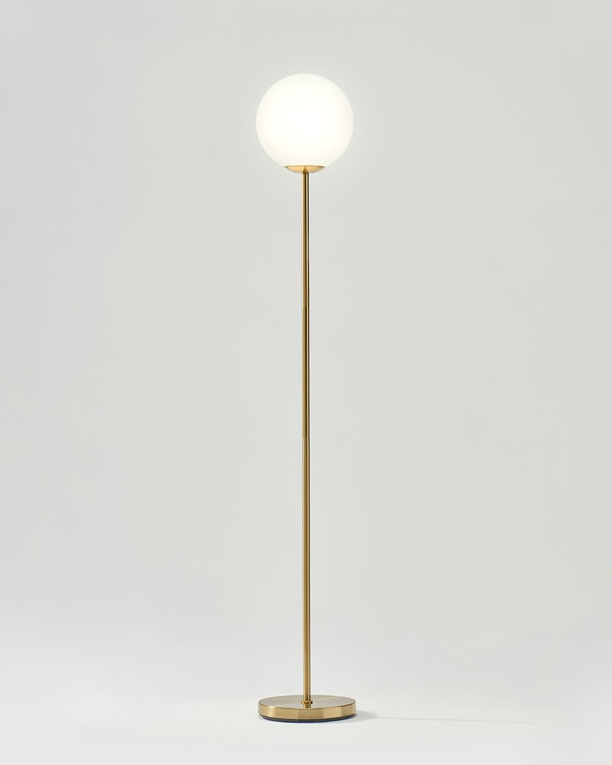 Opstand detectie Glans Brass Globe Floor Lamp | Brightech