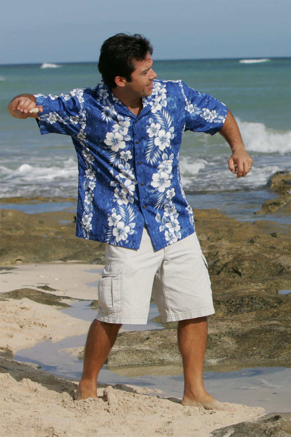 Dave rock skipping in 100% cotton Aloha shirt