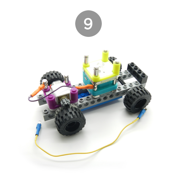 circuit-cubes-builds-car-chassis-9