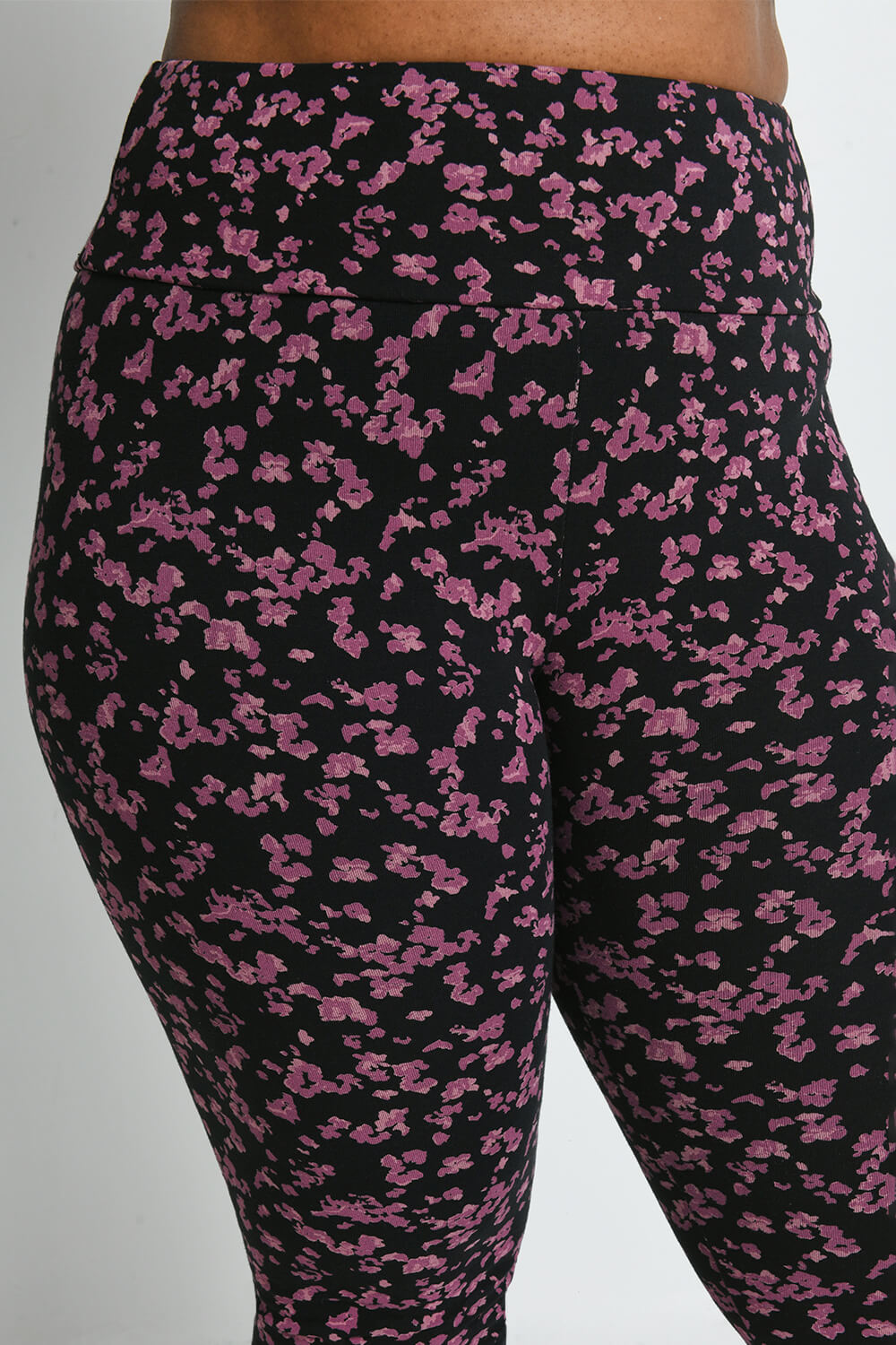 Plus Size Everyday High Waisted Leggings--Black/Burgundy Floral