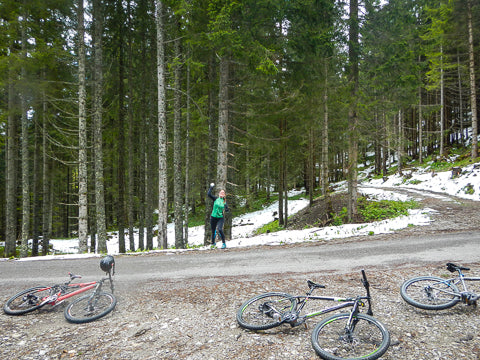 Mountain Biking in Bavaria snow fight time