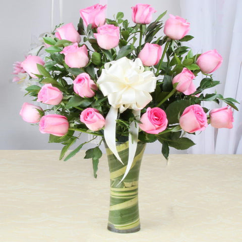 Pink Roses Vase Arrangement Online