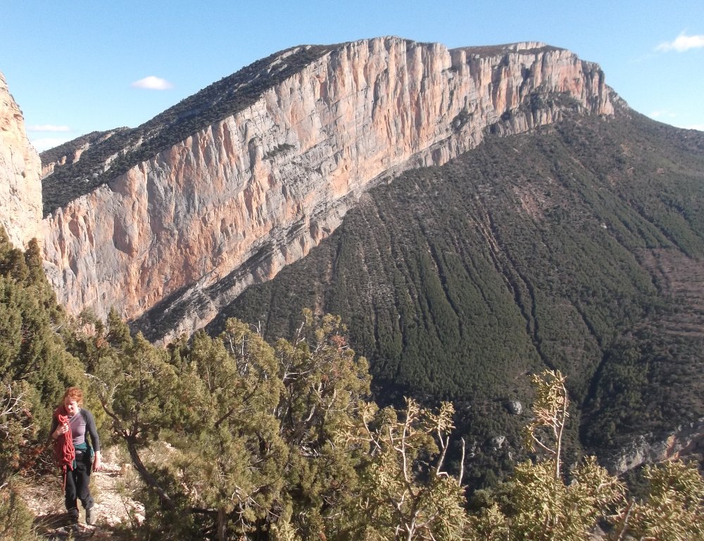 Laura en approche sur le mont Rebei