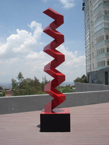 Escultura de acero reforzado hecha en Solacero y con la colaboración de artistas. 