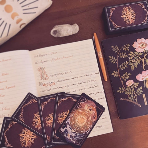 How to write in your tarot journal 