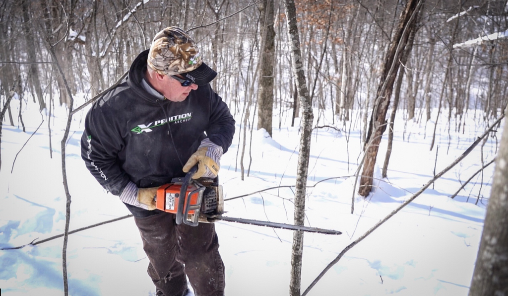 Hinge cutting trees