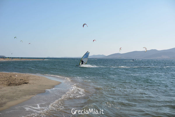 windsurf a Paros