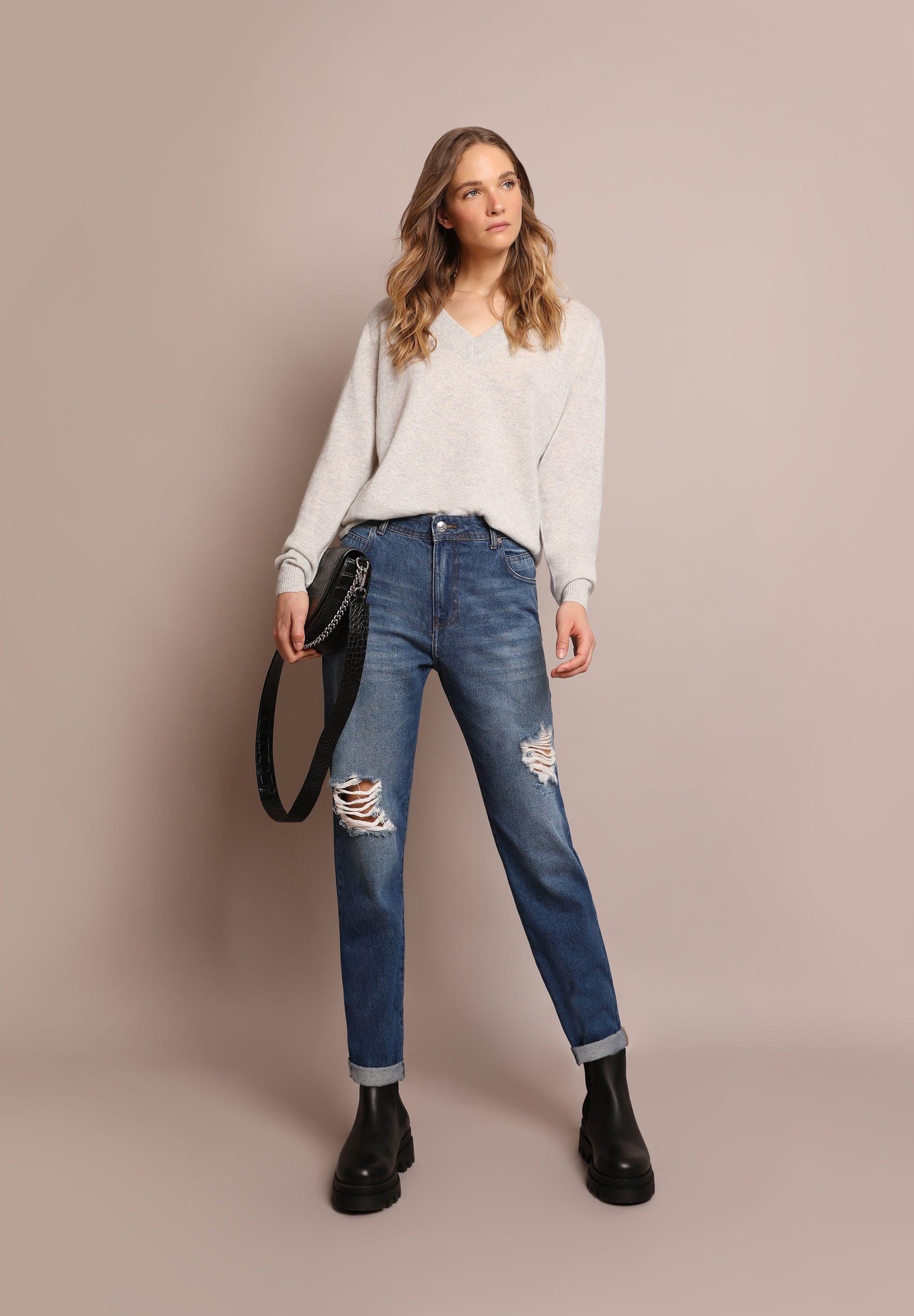 JEANS RELAXED FIT ROTOS–