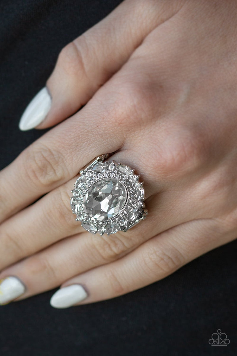 Show Glam - white - Paparazzi ring – JewelryBlingThing