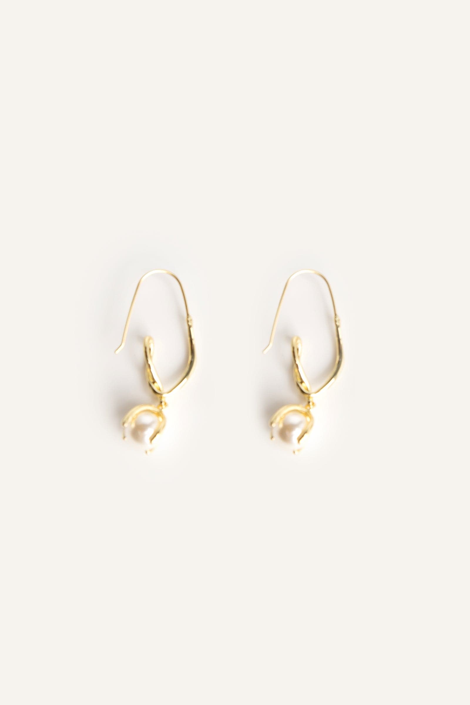 

Gold Knot Faux Pearl Earrings